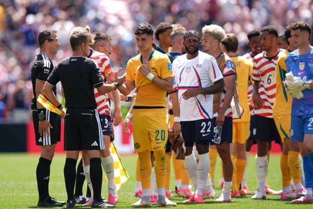 USA v Australia - FIFA World Cup, WM, Weltmeisterschaft, Fussball 2026 - Group D SEATTLE, USA - JUNE 19: Players argue with the referee during the 2026 FIFA World Cup First Stage Group D match between USA and Australia at Lumen Field (Seattle Stadium) in Seattle, Washington, United States on June 19, 2026. Ercin Erturk Anadolu Washington United States. Editorial use only. Please get in touch for any other usage.  Copyright: x2026xAnadoluxErcinxErturkx