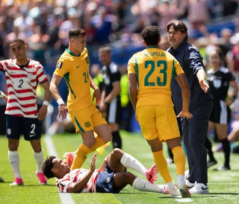 SEATTLE, WASHINGTON - JUNE 19: United States Head Coach Mauricio Pochettino gesticulates during the FIFA World Cup, WM, Weltmeisterschaft, Fussball 2026 Group D match between USA and Australia at Seattle Stadium on June 19, 2026 in Seattle, Washington.  Copyright: xMBxMediax