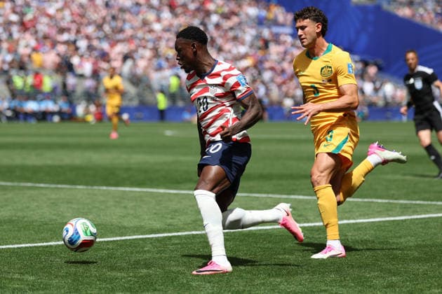 June 19, 2026, Seattle, Washington, USA: United States of America forward Folarin Balogun (20) runs with ball past Australia defender Alessandro Circati (3) in the first half of the game US national team, Nationalteam vs Australia National Team for the FIFA World Cup, WM, Weltmeisterschaft, Fussball match, at Seattle Stadium. US National Team Vs Australia National Team  - ZUMAl181 20260619_zsp_l181_025 Copyright: xMelissaxLevinx