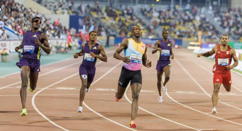 Diamond League Athletics in Doha DOHA, QATAR - JUNE 19: Athletes compete in the men s 200-meter dash final during the Diamond League athletics meeting at the Suheim Bin Hamad Stadium in Doha, Qatar on June 19, 2026. Mohammed Dabbous Anadolu Doha Qatar. Editorial use only. Please get in touch for any other usage.  Copyright: x2026xAnadoluxMohammedxDabbousx
