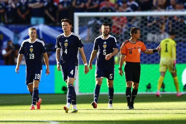 Scotland players dejected after conceding an early goal Scotland v Morocco, 2026 FIFA World Cup, WM, Weltmeisterschaft, Fussball Group C, Football, Boston Stadium, Foxborough, Massachusetts, USA - 19 Jun 2026Foxborough Boston Stadium Massachusetts (MA) United States of America EDITORIAL USE ONLY No use with unauthorised audio, video, data, fixture lists, club league logos or live services. Online in-match use limited to 120 images, no video emulation. No use in betting, games or single club league player publications.  Copyright: xMichaelxZemanek Shutterstockx 16928953ar