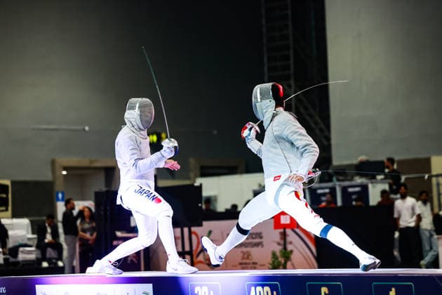 June 19, 2026, New Delhi, Delhi, India: Tsumori Shido (Japan) vs. Luo Shaotong (China) during Semi-Finals of Asian Senior Fencing Championships 2026 (Men s Sabre) at Bharat Mandapam Convention Centre, New Delhi, India on 19th June 2026. Fencing 2026: Asian Senior Fencing Championships 2026  - ZUMAd207 20260619_zsp_d207_272 Copyright: xAvijitxDasx