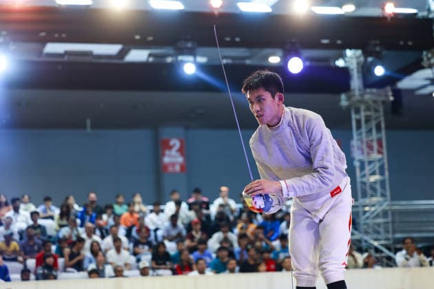 June 19, 2026, New Delhi, Delhi, India: Luo Shaotong (China) celebrates after beating Tsumori Shido (Japan) during Semi-Finals of Asian Senior Fencing Championships 2026 (Men s Sabre) at Bharat Mandapam Convention Centre, New Delhi, India on 19th June 2026. New Delhi India - ZUMAd207 20260619_zsp_d207_295 Copyright: xAvijitxDasx