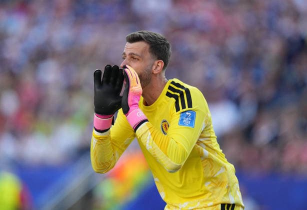 Angus Gunn (Scotland) looks on during Scotland and Morocco, Group C FIFA World Cup, WM, Weltmeisterschaft, Fussball 2026, Boston Stadium, Boston, USA on June 19, 2026. Thor Wegner DeFodi Images. (Photo by DeFodi Images) - *** Angus Gunn of Scotland watches the action during the match between Scotland and Morocco in Group C of the 2026 FIFA World Cup at Boston Stadium in Boston, USA, on June 19, 2026. Thor Wegner, DeFodi Images. Photo by DeFodi Images,detected_source_language