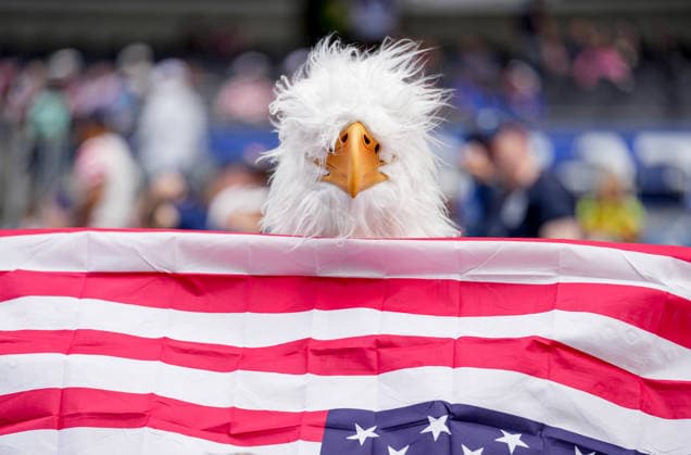 United States v Australia - FIFA World Cup, WM, Weltmeisterschaft, Fussball 2026 - Group D SEATTLE, UNITED STATES - JUNE 19: A fan wearing an eagle figurine on his head is seen during 2026 FIFA World Cup Group D match between United States and Australia at Lumen Field in Seattle, Washington, United States on June 19, 2026. Ercin Erturk Anadolu Washington United States. Editorial use only. Please get in touch for any other usage.  Copyright: x2026xAnadoluxErcinxErturkx