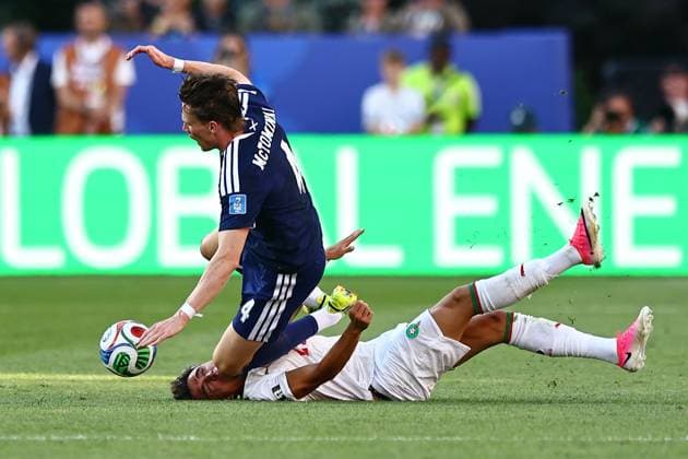 Neil El Aynaoui of Morocco clashes with Scott McTominay of Scotland Scotland v Morocco, 2026 FIFA World Cup, WM, Weltmeisterschaft, Fussball Group C, Football, Boston Stadium, Foxborough, Massachusetts, USA - 19 Jun 2026Foxborough Boston Stadium Massachusetts (MA) United States of America EDITORIAL USE ONLY No use with unauthorised audio, video, data, fixture lists, club league logos or live services. Online in-match use limited to 120 images, no video emulation. No use in betting, games or single club league player publications.  Copyright: xMichaelxZemanek Shutterstockx 16928953bs