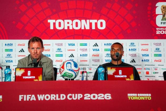 FIFA Fussball Weltmeisterschaft 2026, Gruppe E, Spiel 2, Deutschland vs Elfenbeinküste, 19.06.2026 im Toronto Stadium, Toronto Jonathan Tah (Deutschland) und Julian Nagelsmann (Deutschland) bei der Pressekonferenz vor dem Spiel Deutschland vs. Elfenbeinküste *** 2026 FIFA World Cup, Group E, Match 2, Germany vs. Ivory Coast, June 19, 2026, at Toronto Stadium, Toronto. Jonathan Tah (Germany) and Julian Nagelsmann (Germany) at the press conference ahead of the Germany vs. Ivory Coast match.,detected_source_language Copyright: xBahhoxKarax