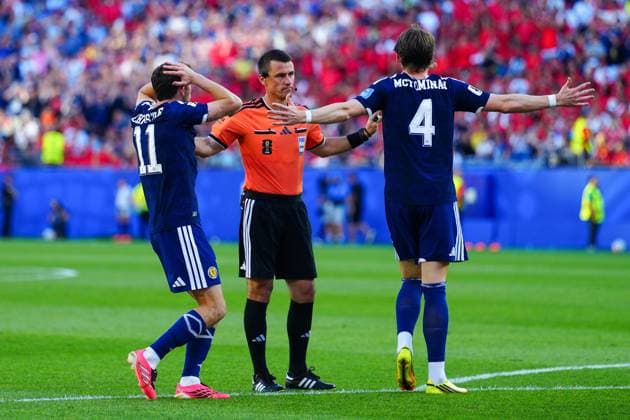The referee waves away Scotland penalty appeals Scotland v Morocco, 2026 FIFA World Cup, WM, Weltmeisterschaft, Fussball Group C, Football, Boston Stadium, Foxborough, Massachusetts, USA - 19 Jun 2026Foxborough Boston Stadium Massachusetts (MA) United States of America EDITORIAL USE ONLY No use with unauthorised audio, video, data, fixture lists, club league logos or live services. Online in-match use limited to 120 images, no video emulation. No use in betting, games or single club league player publications.  Copyright: xJavierxGarcia Shutterstockx 16928932cn