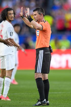Fußball, WM 2026, 20260619, Schottland - Marokko. Im Bild Schiedsrichter Ilgiz TANTASHEV (Usbekistan). Foxborough Boston-Stadion Massachusetts Vereinigte Staaten von Amerika