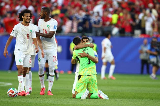 FIFA World Cup, WM, Weltmeisterschaft, Fussball 2026: Scotland v Morocco BOSTON, USA - 19th June 2026: Achraf Hakimi of Morocco celebrates with team mate Yassine Bounou at the final whistle during the FIFA World Cup 2026 Group C match between Scotland and Morocco at Boston Stadium Boston Boston Stadium United States of America Copyright: xCraigxMercerx xPeakxActionxPhotosx