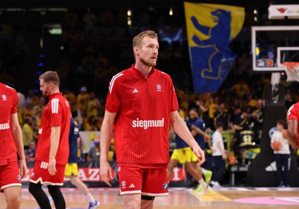 Niels Giffey vor dem Spiel Aktion Oberkörper Basketball BBL Bundesliga Herren Play Off Finale 4.Spiel Saison 2025 2026 19.06.2026 ALBA Berlin vs. Bayern München *** Niels Giffey before the game
