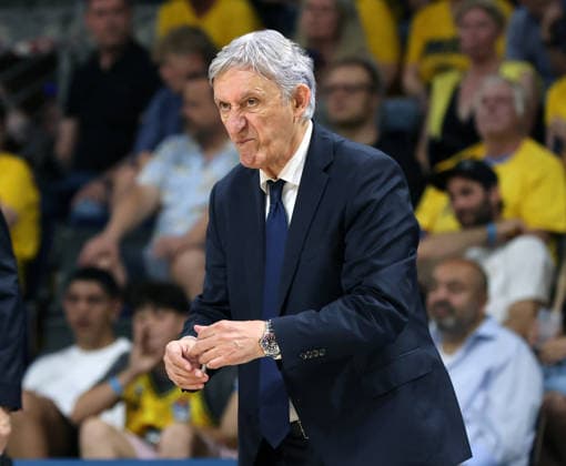 Trainer Svetislav Pesic unzufrieden enttäuscht Mimik Enttäuschung Basketball BBL Bundesliga Herren Play Off Finale 4.Spiel Saison 2025 2026 19.06.2026 ALBA Berlin vs. Bayern München