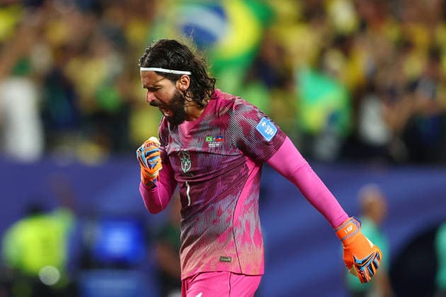 Philadelphia, USA, 19th June 2026. Alisson Becker of Brazil celebrates after Vinicius Junior (not pictured) of Brazil scores to make it 3-0 during the Brazil vs Haiti FIFA World Cup, WM, Weltmeisterschaft, Fussball match at Lincoln Financial Field, Philadelphia. Picture credit should read: Paul Terry Sportimage EDITORIAL USE ONLY. No use with unauthorised audio, video, data, fixture lists, club league logos or live services. Online in-match use limited to 120 images, no video emulation. No use in betting, games or single club league player publications. SPI_052_PT_Brazil_Haiti SPI-4846-0052
