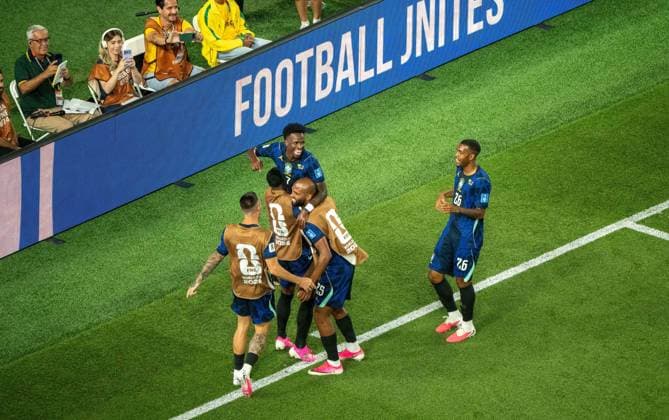 Fußball, Herren, FIFA World Cup, WM, Weltmeisterschaft, Fussball 2026 in Mexiko, Kanada und USA, Spiel in Philadelphia (Gruppe C, 2. Spieltag), Brasilien - Haiti, Vinicius Junior (7, Brasilien), rechts Rayan (26, Brasilien), Jubel nach Tor zum 3:0, 19.06. 2026,