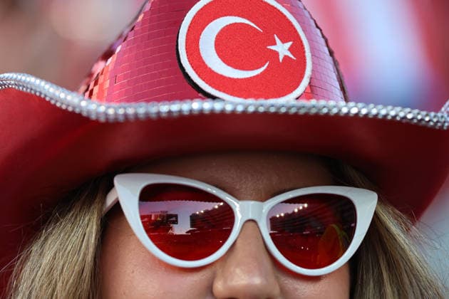 A fan of Turkey reacts before the FIFA World Cup, WM, Weltmeisterschaft, Fussball 2026 group stage D soccer match between Paraguay and Turkey at the Levi s stadium in Santa Clara, United States, 19 June 2026. FIFA World Cup 2026 - Group D - Turkey vs Paraguay !ACHTUNG: NUR REDAKTIONELLE NUTZUNG!  Copyright: xMiguelxGutiérrezx GR6156 20260620-55020652676_1
