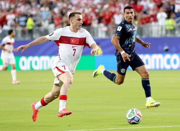 FIFA World Cup, WM, Weltmeisterschaft, Fussball 2026 - Group D - Turkey vs Paraguay Kerem Akturkoglu of Turkey in action during the FIFA World Cup 2026 group stage match Turkey against Paraguay, in San Francisco, USA, 19 June 2026. SAN FRANCISCO United States  Copyright: xBENJAMINxFANJOYx