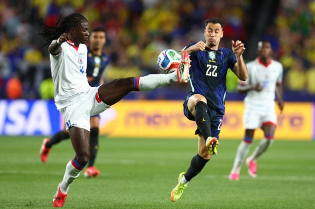 Philadelphia, USA, 19th June 2026. Ricardo Ade of Haiti and Gabriel Martinelli of Brazil challenge for the ball during the Brazil vs Haiti FIFA World Cup, WM, Weltmeisterschaft, Fussball match at Lincoln Financial Field, Philadelphia. Picture credit should read: Paul Terry Sportimage EDITORIAL USE ONLY. No use with unauthorised audio, video, data, fixture lists, club league logos or live services. Online in-match use limited to 120 images, no video emulation. No use in betting, games or single club league player publications. SPI_126_PT_Brazil_Haiti SPI-4846-0126