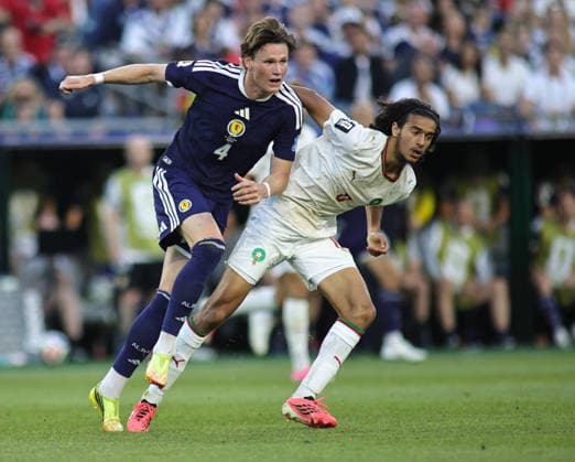 June 19, 2026, Foxborough, Massachusetts, USA: Scotland midfielder Scott McTominay (4) and Morocco midfielder Ayyoub Bouaddi (6) during the June 19th FIFA World Cup, WM, Weltmeisterschaft, Fussball 2026 matchup between Scotland and Morocco at Gillette Stadium in Foxborough, Massachusetts. Foxborough USA - ZUMAs325 20260619_zsp_s325_137 Copyright: xJessxStilesx