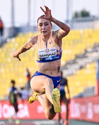 Doha Diamond League 2026 Tugba Danõsmaz of Turkey competes in the women s triple jump final at the Diamond League Doha Meeting 2026 competition at Suheim Bin Hamad Stadium in Doha, Qatar, on May 19, 2026. DOHA Qatar Copyright: xNOUSHADx
