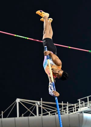 Doha Diamond League 2026 Emmanouil Karalis of Greece competes in the men s pole vault final at the Diamond League Doha Meeting 2026 competition at Suheim Bin Hamad Stadium in Doha, Qatar, on May 19, 2026. DOHA Qatar Copyright: xNOUSHADx