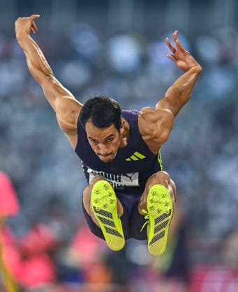 Doha Diamond League 2026 Yasser Mohammed Triki of Algeria competes in the men s triple Jump final at the Diamond League Doha Meeting 2026 competition at Suheim Bin Hamad Stadium in Doha, Qatar, on May 19, 2026. DOHA Qatar Copyright: xNOUSHADx