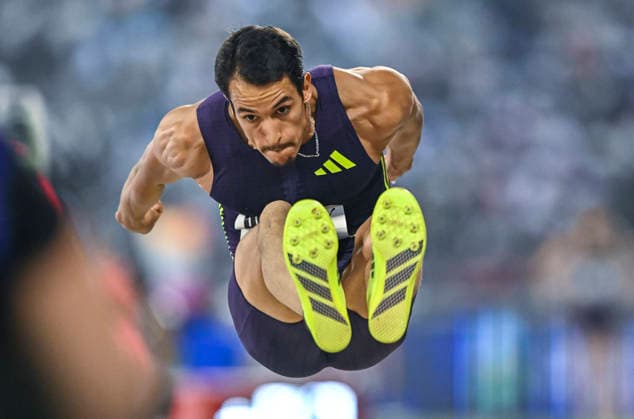 Doha Diamond League 2026 Yasser Mohammed Triki of Algeria competes in the men s triple Jump final at the Diamond League Doha Meeting 2026 competition at Suheim Bin Hamad Stadium in Doha, Qatar, on May 19, 2026. DOHA Qatar Copyright: xNOUSHADx