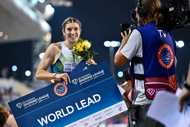 Doha Diamond League 2026 Emma Zapletalova of Slovakia celebrates after winning the women s 400m Hurdles final at the Diamond League Doha Meeting 2026 competition at Suheim Bin Hamad Stadium in Doha, Qatar, on May 19, 2026. DOHA Qatar Copyright: xNOUSHADx