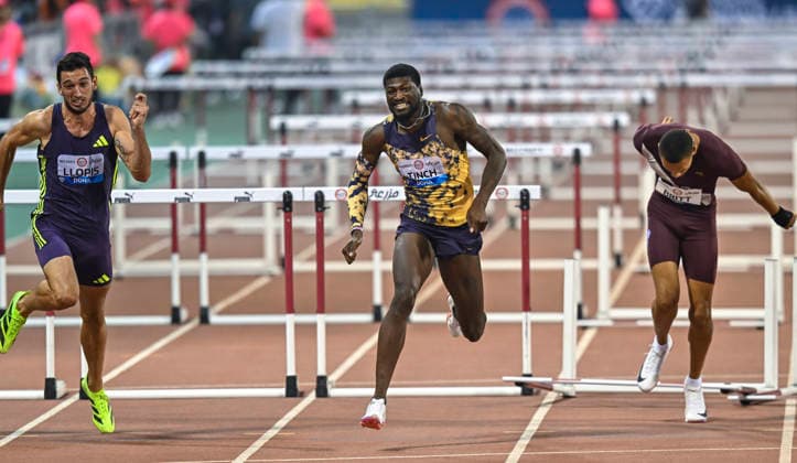 Doha Diamond League 2026 Cordell Tinch (C) of the United States competes in the men s 110m Hurdles final at the Diamond League Doha Meeting 2026 competition at Suheim Bin Hamad Stadium in Doha, Qatar, on May 19, 2026. DOHA Qatar Copyright: xNOUSHADx