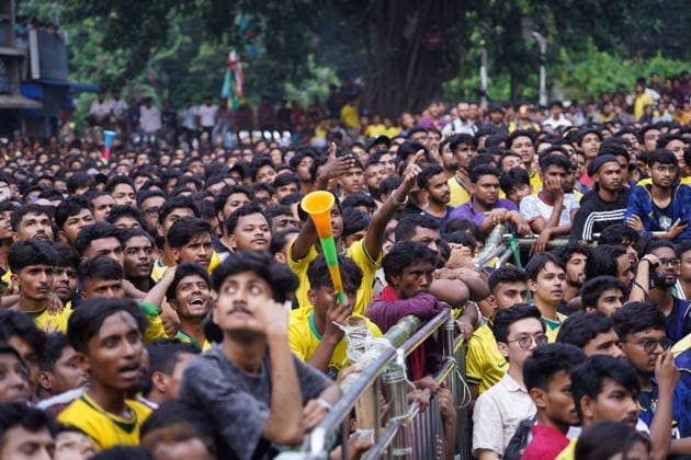 June 20, 2026, Dhaka, Dhaka, Bangladesh: Dhaka, Bangladesh, June 20, 2026: Football fans gather at the Teacher-Student Centre (TSC) of the University of Dhaka to watch the FIFA World Cup, WM, Weltmeisterschaft, Fussball match between Brazil and Haiti on a giant screen in Dhaka, Bangladesh. Thousands of supporters wearing Brazil s yellow and green colors cheered, waved flags, and celebrated throughout the match, creating a festive atmosphere at the venue. Following the game, jubilant fans took part in celebrations and victory processions, reflecting the enduring passion for football among Bangladeshi supporters. Dhaka Bangladesh - ZUMAk185 0859594166st Copyright: xRubelxKarmakerx