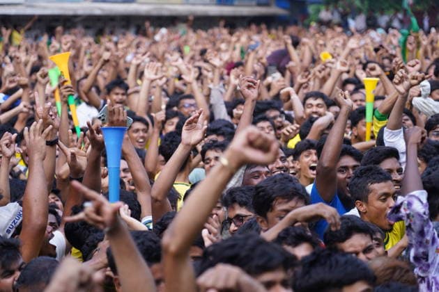June 20, 2026, Dhaka, Dhaka, Bangladesh: Dhaka, Bangladesh, June 20, 2026: Football fans gather at the Teacher-Student Centre (TSC) of the University of Dhaka to watch the FIFA World Cup, WM, Weltmeisterschaft, Fussball match between Brazil and Haiti on a giant screen in Dhaka, Bangladesh. Thousands of supporters wearing Brazil s yellow and green colors cheered, waved flags, and celebrated throughout the match, creating a festive atmosphere at the venue. Following the game, jubilant fans took part in celebrations and victory processions, reflecting the enduring passion for football among Bangladeshi supporters. Dhaka Bangladesh - ZUMAk185 0859594213st Copyright: xRubelxKarmakerx