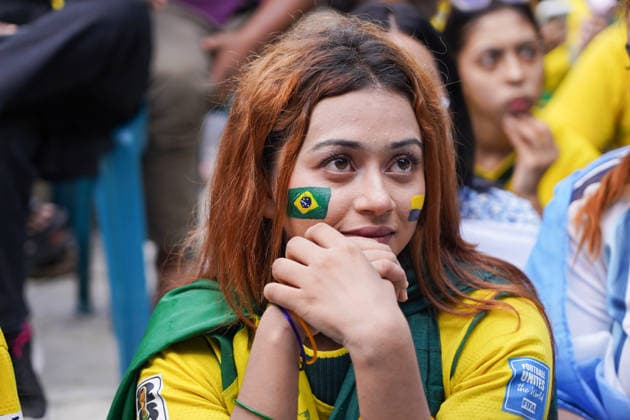 June 20, 2026, Dhaka, Dhaka, Bangladesh: Dhaka, Bangladesh, June 20, 2026: Football fans gather at the Teacher-Student Centre (TSC) of the University of Dhaka to watch the FIFA World Cup, WM, Weltmeisterschaft, Fussball match between Brazil and Haiti on a giant screen in Dhaka, Bangladesh. Thousands of supporters wearing Brazil s yellow and green colors cheered, waved flags, and celebrated throughout the match, creating a festive atmosphere at the venue. Following the game, jubilant fans took part in celebrations and victory processions, reflecting the enduring passion for football among Bangladeshi supporters. Dhaka Bangladesh - ZUMAk185 0859594388st Copyright: xRubelxKarmakerx