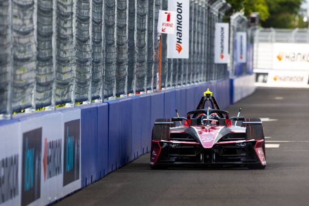 2026 FORMULA E SANYA ePRIX 21 DE VRIES Nyck (nld), Mahindra Racing, Mahindra M12Electro, action during the 2026 Sanya ePrix, 11th round of the 2025-26 ABB FIA Formula E World Championship, WM, Weltmeisterschaft on the Sanya Street Circuit from June 18 to 20, 2026 in Sanya, China - SanyaChina  Copyright: xDamienxDoumerguex