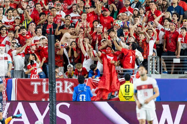 SANTA CLARA, CA - JUNE 19: Turkiye fans collect the ball that was wide of the net during the FIFA World Cup, WM, Weltmeisterschaft, Fussball 2026 Group D match between Turkiye and Paraguay on June 19, 2026 at San Francisco Bay Area Stadium in Santa Clara, CA. (Photo by Bob Kupbens Icon Sportswire) SOCCER: JUN 19 FIFA World Cup 26 Group D - Turkiye vs Paraguay EDITORIAL USE ONLY Icon260619063