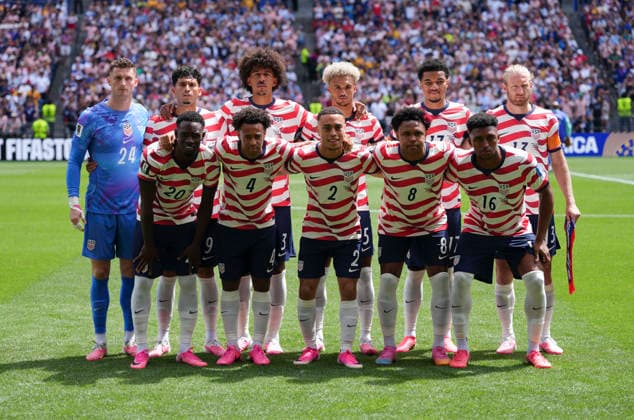 (260620) -- SEATTLE, June 20, 2026 -- Players of the United States pose for photos before the group D match between the United States and Australia at the 2026 FIFA World Cup, WM, Weltmeisterschaft, Fussball at Seattle Stadium in Seattle, the United States, June 19, 2026. ) (SP)U.S.-SEATTLE-FOOTBALL-FIFA WORLD CUP-GROUP D-USA VS AUS PengxZiyang 