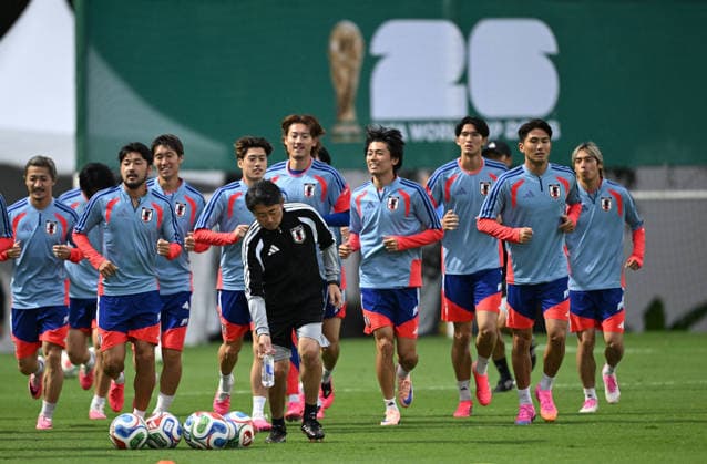 (260620) -- MONTERREY, June 20, 2026 -- Players of Japan attend a training session at the 2026 FIFA World Cup, WM, Weltmeisterschaft, Fussball in Monterrey, Mexico, on June 19, 2026. ) (SP)MEXICO-MONTERREY-FOOTBALL-FIFA WORLD CUP-TRAINING-JPN WuxWei 