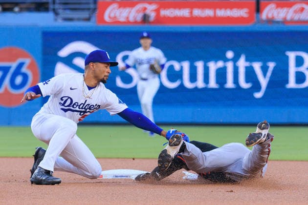 June 19, 2026, Los Angeles, California, USA: Mookie Betts 50 of the Los Angeles Dodgers catches the ball for an out on Taylor Ward 3 of the Baltimore Orioles on second base during a regular season MLB, Baseball Herren, USA game against the Baltimore Orioles on Friday June 19, 2026 at Dodger Stadium in Los Angeles, California. Dodgers defeat Orioles, 6-5. JAVIER ROJAS PI Dodgers Defeat Orioles, 6-5  - ZUMAp124 20260619_zaa_p124_005 Copyright: xJavierxRojasx