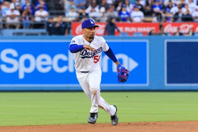 June 19, 2026, Los Angeles, California, USA: Mookie Betts 50 of the Los Angeles Dodgers fields a ball during a regular season MLB, Baseball Herren, USA game against the Baltimore Orioles on Friday June 19, 2026 at Dodger Stadium in Los Angeles, California. Dodgers defeat Orioles, 6-5. JAVIER ROJAS PI Los Angeles USA - ZUMAp124 20260619_zaa_p124_023 Copyright: xJavierxRojasx