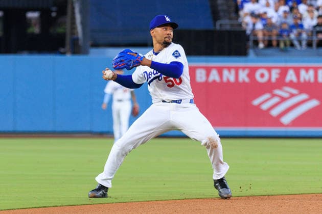 June 19, 2026, Los Angeles, California, USA: Mookie Betts 50 of the Los Angeles Dodgers fields a ball for an out at first base during a regular season MLB, Baseball Herren, USA game against the Baltimore Orioles on Friday June 19, 2026 at Dodger Stadium in Los Angeles, California. Dodgers defeat Orioles, 6-5. JAVIER ROJAS PI Dodgers Defeat Orioles, 6-5  - ZUMAp124 20260619_zaa_p124_025 Copyright: xJavierxRojasx