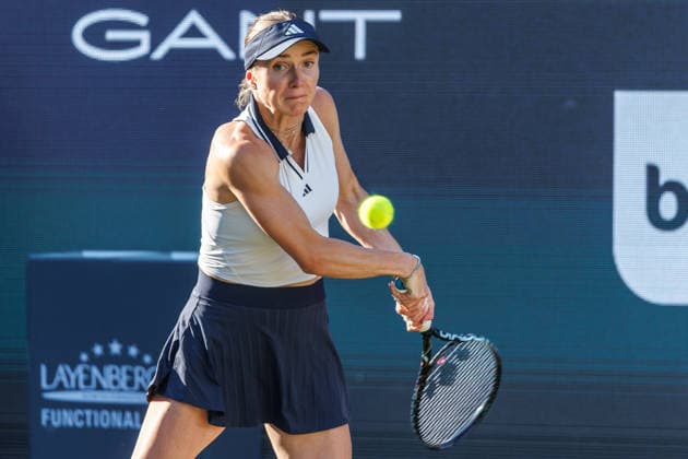 Berlin, 15.06.26, Tennis: VANDA Pharmaceuticals BERLIN TENNIS OPEN 2026 im Steffi-Graf-Stadion. Damen, Einzel. E. Svitolina (UKR) vs A. Eala (PHI). E. Svitolina retourniert einen Ball. VANDA Pharmaceuticals BERLIN TENNIS OPEN 2026