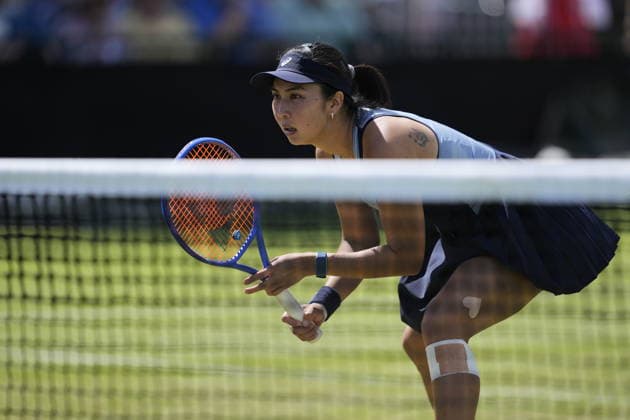 Lexus Nottingham Open - Day Five Nottingham, England 19 Jun 2026 Aldila Sutjiadi in action during their Semi Final doubles match at the 2026 Lexus Nottingham Open Women s tennis tournament taking place at the Nottingham Tennis Centre, Nottingham, England. Nottingham Great Britain United Kingdom  Copyright: xOwenxHammondx originalFilename:hammond-2026lexu260619_npwOn.jpg