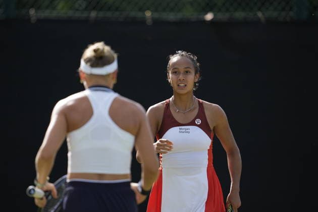 Lexus Nottingham Open - Day Five Nottingham, England 19 Jun 2026 Leylah Fernandez in action during their Quarter Final doubles match at the 2026 Lexus Nottingham Open Women s tennis tournament taking place at the Nottingham Tennis Centre, Nottingham, England. Nottingham Great Britain United Kingdom  Copyright: xOwenxHammondx originalFilename:hammond-2026lexu260619_npZ2q.jpg