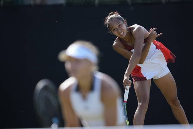 Lexus Nottingham Open - Day Five Nottingham, England 19 Jun 2026 Leylah Fernandez in action during their Quarter Final doubles match at the 2026 Lexus Nottingham Open Women s tennis tournament taking place at the Nottingham Tennis Centre, Nottingham, England. Nottingham Great Britain United Kingdom  Copyright: xOwenxHammondx originalFilename:hammond-2026lexu260619_npLf3.jpg