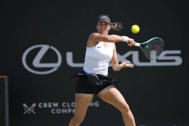 Lexus Nottingham Open - Day Five Nottingham, England 19 Jun 2026 Jessica Bouzas Maneiro in action during their Quarter final Singles match at the 2026 Lexus Nottingham Open Women s tennis tournament taking place at the Nottingham Tennis Centre, Nottingham, England. Nottingham Great Britain United Kingdom  Copyright: xOwenxHammondx originalFilename:hammond-2026lexu260619_npL6k.jpg