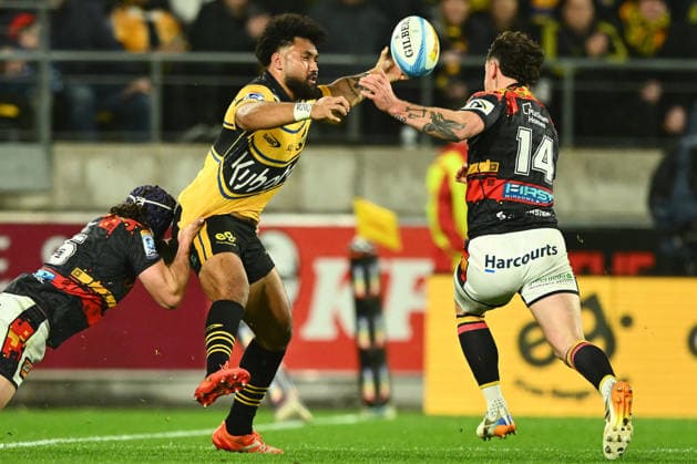 SUPER RUGBY FINAL, Fehi Fineanganofo of the Hurricanes in action during the Super Rugby Pacific final match between the Wellington Hurricanes and the Waikato Chiefs at Hnry Stadium in Wellington, New Zealand, Saturday, June 20, 2026. ( NO ARCHIVING, EDITORIAL USE ONLY, AUSTRALIA USE ONLY WELLINGTON NEW ZEALAND Hnry Stadium  Copyright: xKerryxMarshallx 20260620110766651900