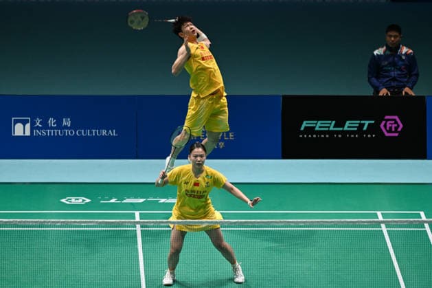MACAO, CHINA - JUNE 18: Zhu Yijun and Li Qian of China compete in the Mixed Doubles Round of 16 match against Liew Xun and Ho Lo Ee of Malaysia on day 3 of Macao Open Badminton 2026 at Macao East Asian Games Dome on June 18, 2026 in Macao, China.  Copyright: xVCGx 111648947121