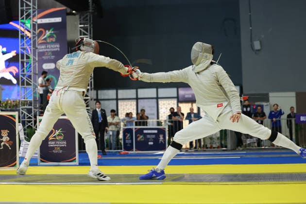 June 19, 2026, New Delhi, Delhi, India: Oh Sanguk of South Korea vs. Mao Kokubo of Japan during Asian Senior Fencing Championships 2026 (Men s Sabre) at Bharat Mandapam Convention Centre, New Delhi, India on 19th June 2026. New Delhi India - ZUMAd207 20260619_zsp_d207_322 Copyright: xAvijitxDasx