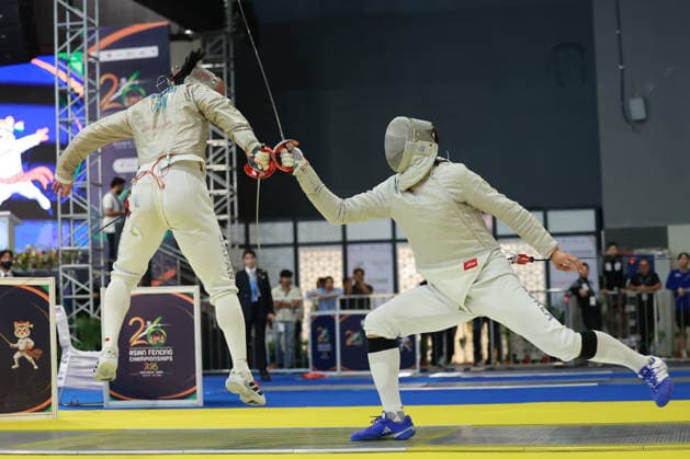 June 19, 2026, New Delhi, Delhi, India: Oh Sanguk of South Korea vs. Mao Kokubo of Japan during Asian Senior Fencing Championships 2026 (Men s Sabre) at Bharat Mandapam Convention Centre, New Delhi, India on 19th June 2026. Fencing 2026: Asian Senior Fencing Championships 2026  - ZUMAd207 20260619_zsp_d207_323 Copyright: xAvijitxDasx