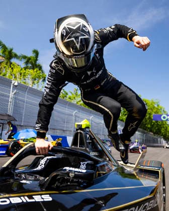 2026 FORMULA E SANYA ePRIX GUNTHER Maximilian (ger), DS Penske, DS E-Tense FE25, portrait during the 2026 Sanya ePrix, 11th round of the 2025-26 ABB FIA Formula E World Championship, WM, Weltmeisterschaft on the Sanya Street Circuit from June 18 to 20, 2026 in Sanya, China - SanyaChina  Copyright: xJULIENxDELFOSSEx