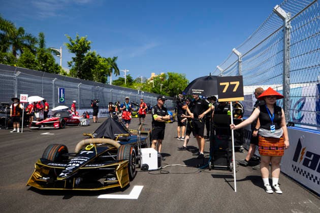2026 FORMULA E SANYA ePRIX 77 BARNARD Taylor (gbr), DS Penske, DS E-Tense FE25, action on the grid during the 2026 Sanya ePrix, 11th round of the 2025-26 ABB FIA Formula E World Championship, WM, Weltmeisterschaft on the Sanya Street Circuit from June 18 to 20, 2026 in Sanya, China - SanyaChina  Copyright: xJULIENxDELFOSSEx