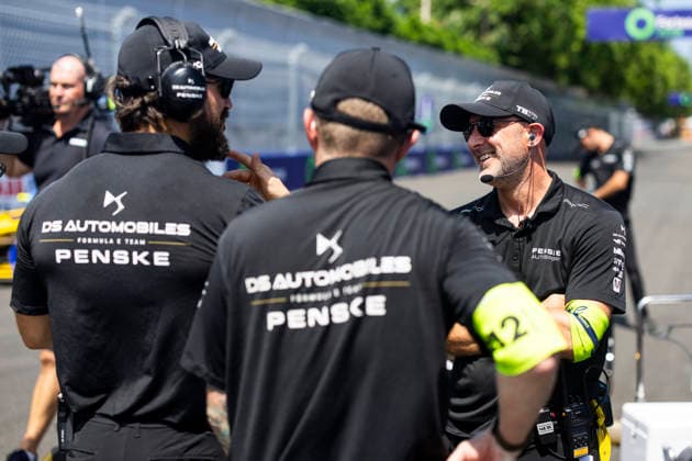 2026 FORMULA E SANYA ePRIX mecaniciens mechanics, DS Penske Formula E Team, portrait during the 2026 Sanya ePrix, 11th round of the 2025-26 ABB FIA Formula E World Championship, WM, Weltmeisterschaft on the Sanya Street Circuit from June 18 to 20, 2026 in Sanya, China - SanyaChina  Copyright: xJULIENxDELFOSSEx